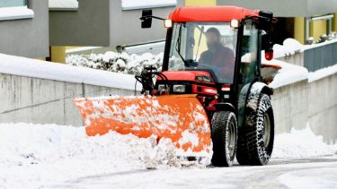 賃貸アパートの雪かきを自分で行う時のコツと注意点